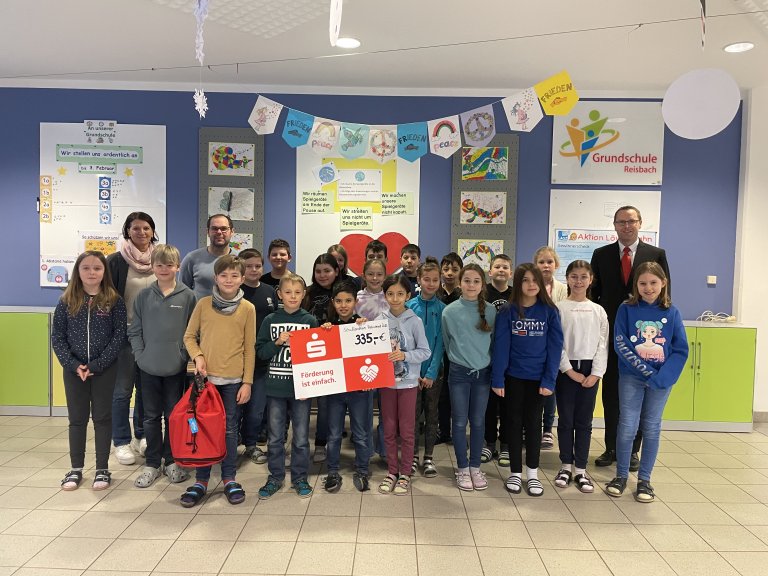 GS Spendenübergabe Schullandheim 2023 Bild 2
